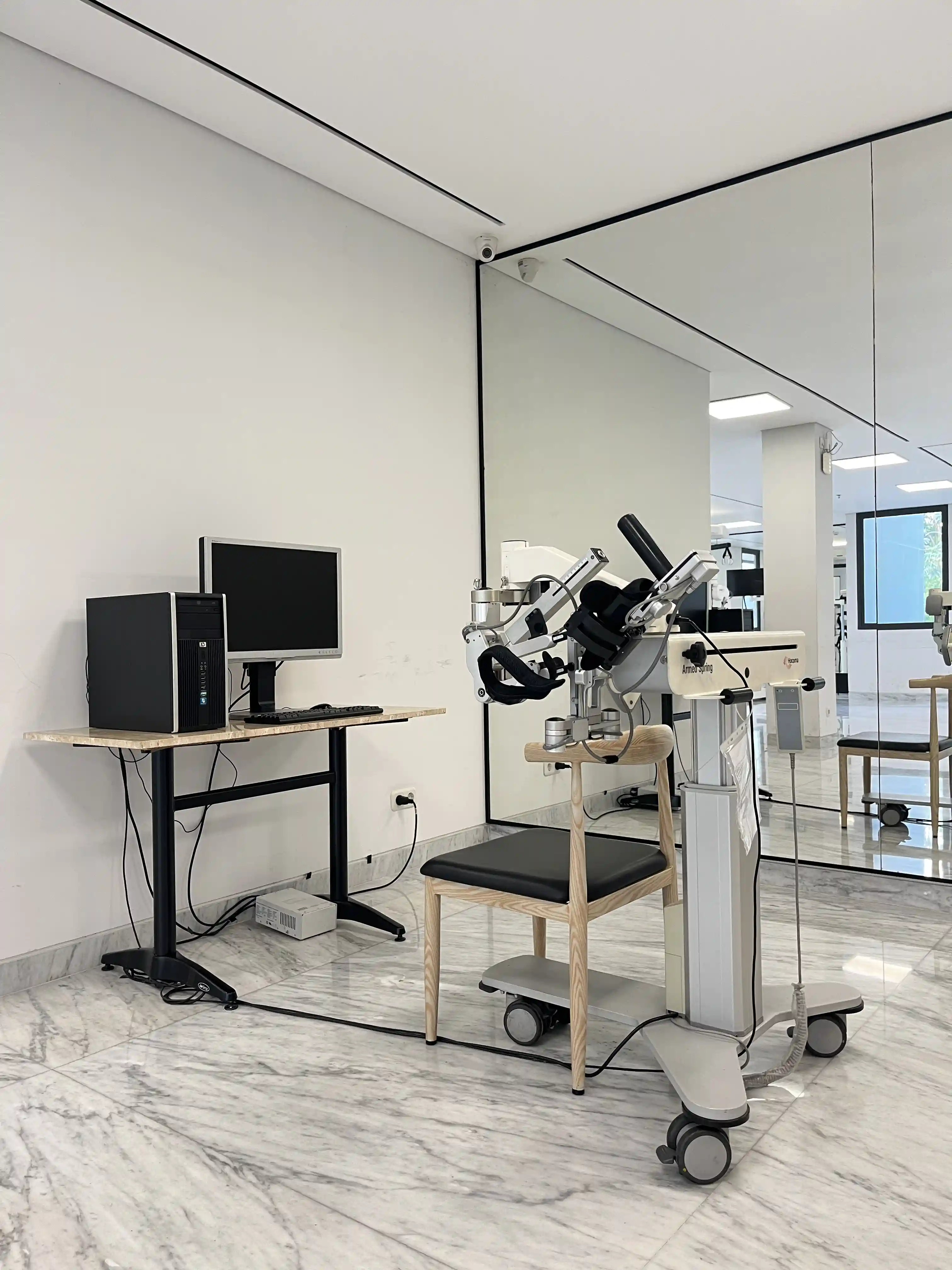 Terapi Robotik - Klinik Wijaya